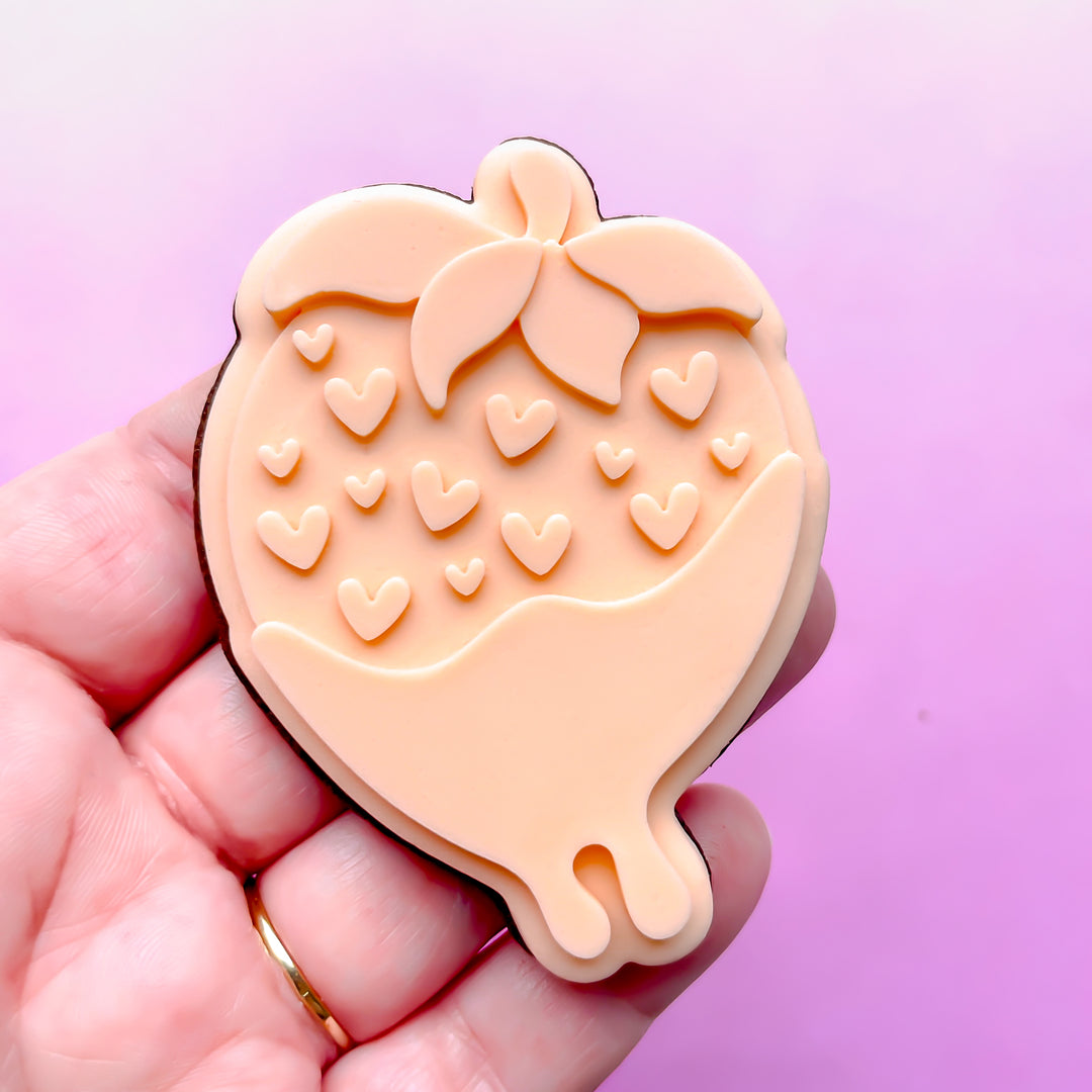 Chocolate Strawberry With Hearts