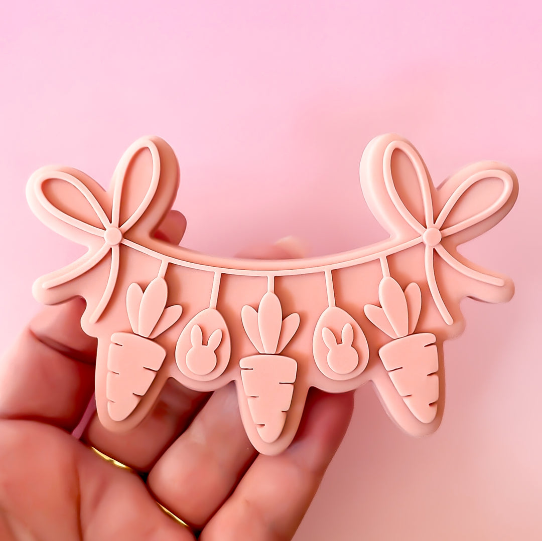 Easter Eggs And Carrots String