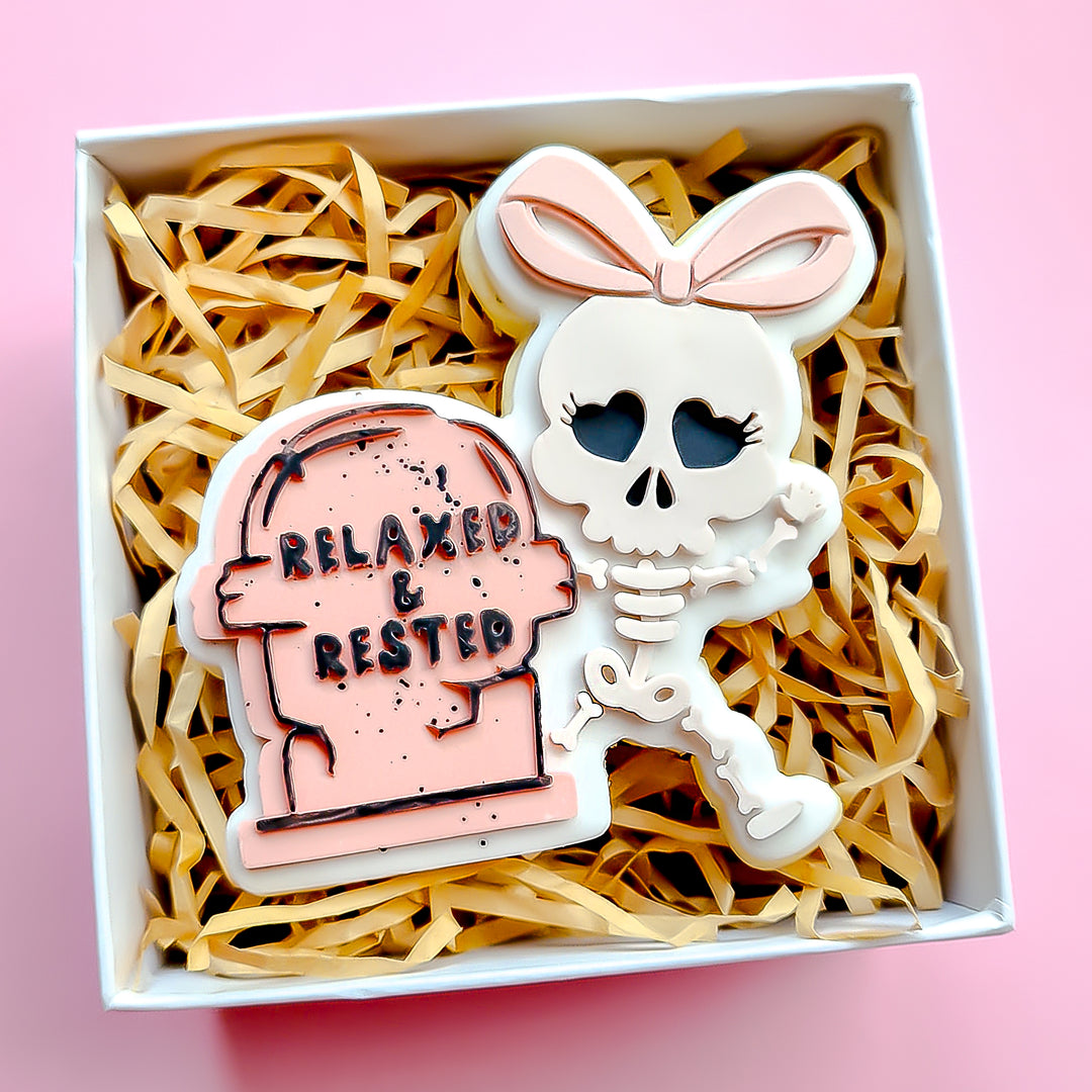 Relaxed Skeleton Girl