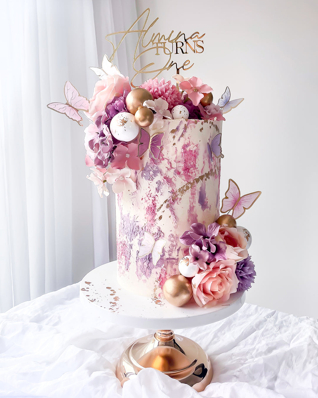 name turns age signature style cake topper