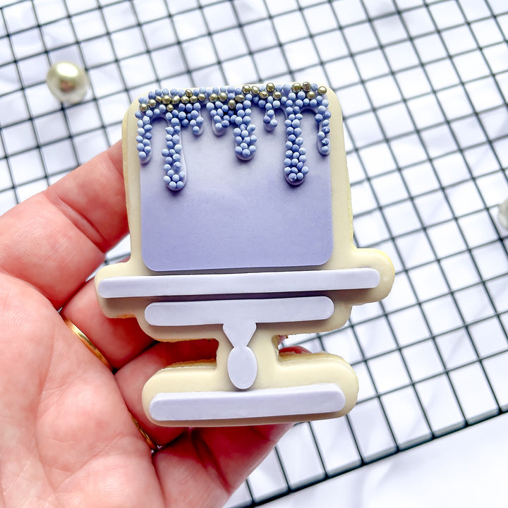 One Tier Drip Cake Flawless Collection