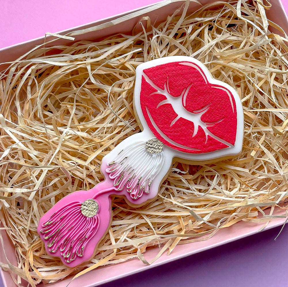 Lips Balloon With Tassel